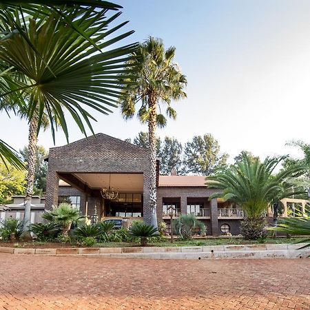 Woodridge Palms Boutique Hotel Swartruggens Esterno foto