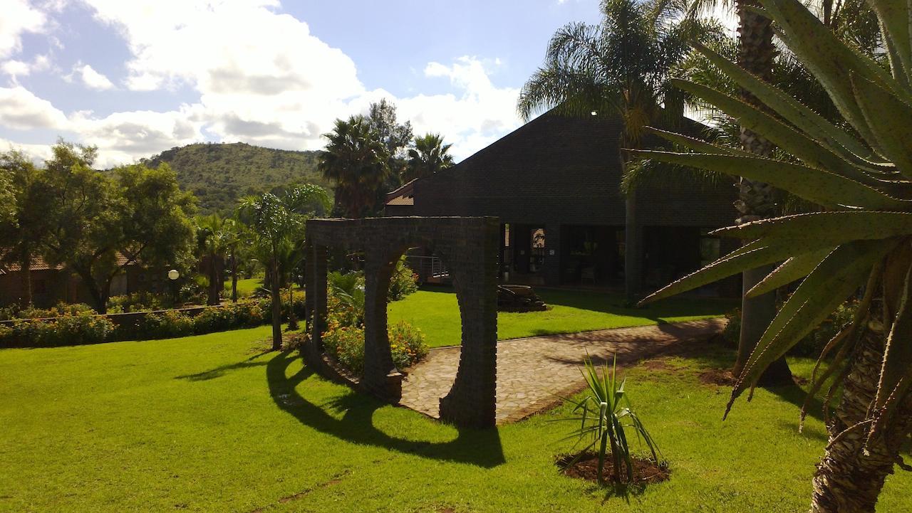 Woodridge Palms Boutique Hotel Swartruggens Esterno foto