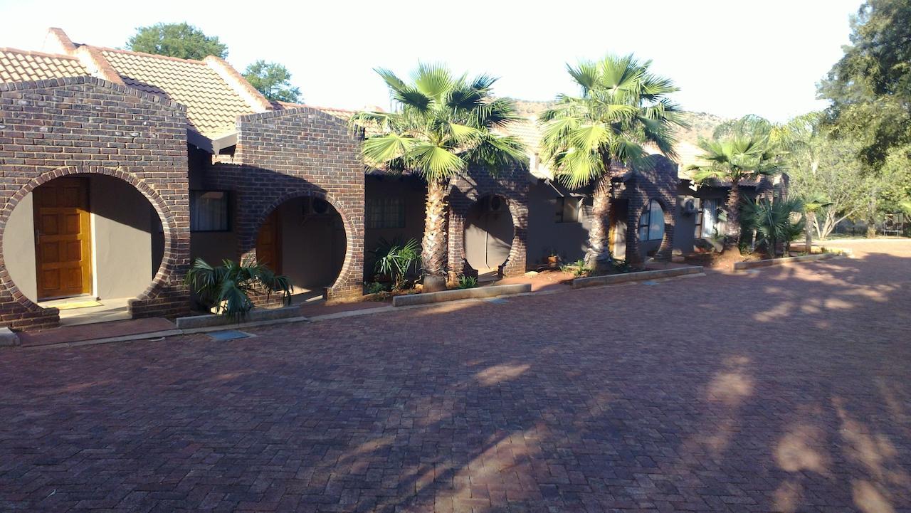 Woodridge Palms Boutique Hotel Swartruggens Esterno foto