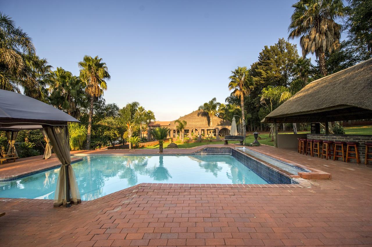 Woodridge Palms Boutique Hotel Swartruggens Esterno foto