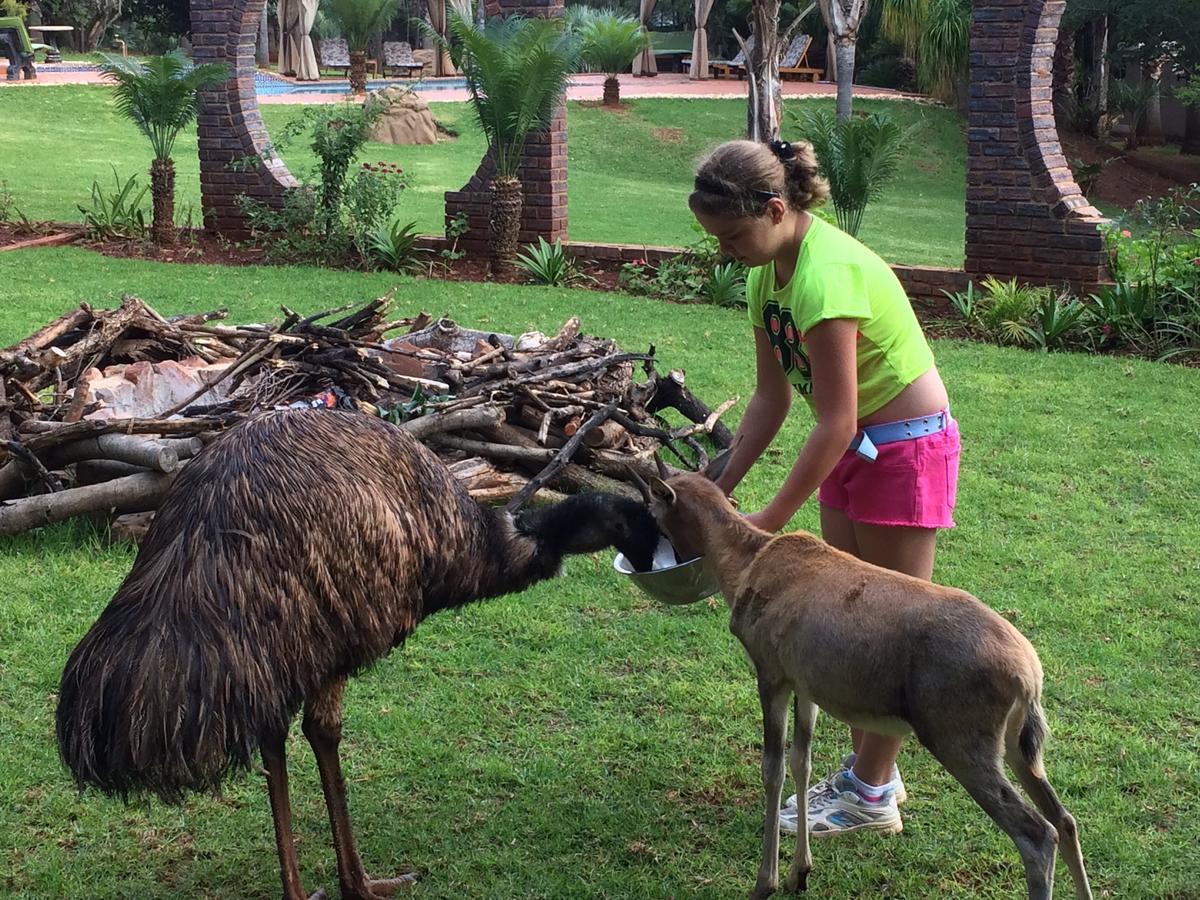 Woodridge Palms Boutique Hotel Swartruggens Esterno foto